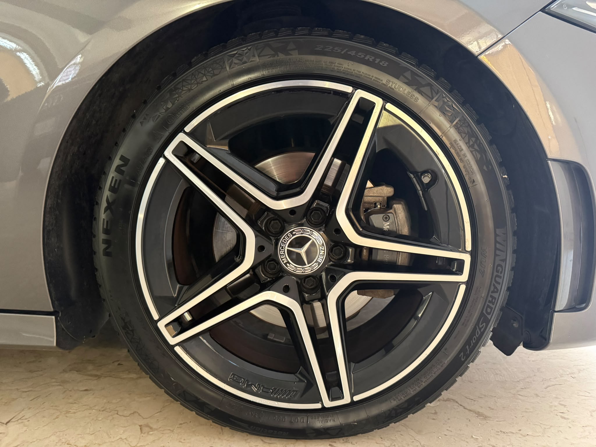 
								Mercedes Classe A 180d Premium full									